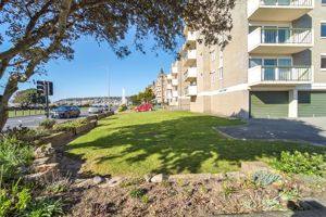 Photo 21- click for photo gallery